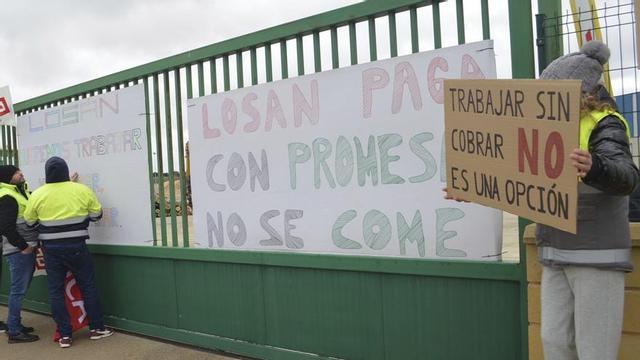 Concentración de principios de año en el polígono de San Román del Valle. | E.. P.