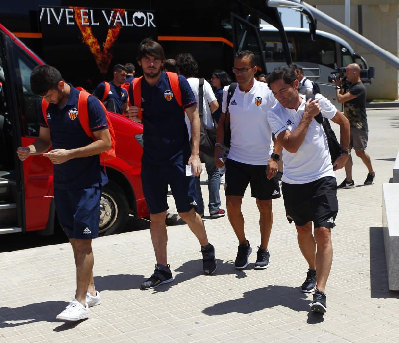 El Valencia CF pone rumbo a Évian-les-Bains