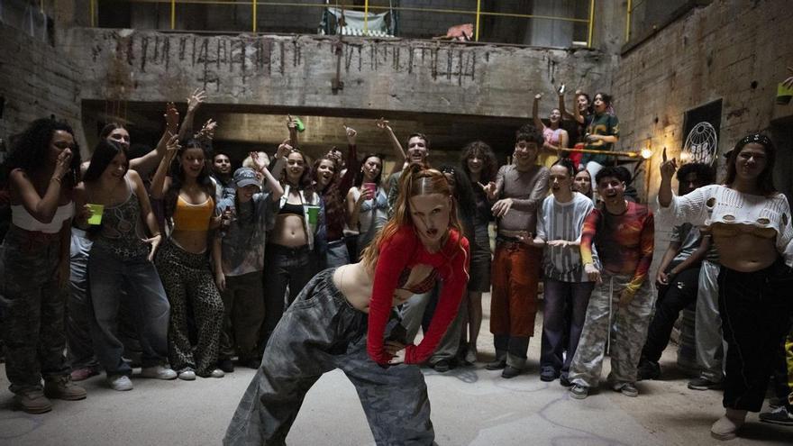 'A fuego', l'òpera prima de la directora Estel Díaz, arriba a les sales de cinema