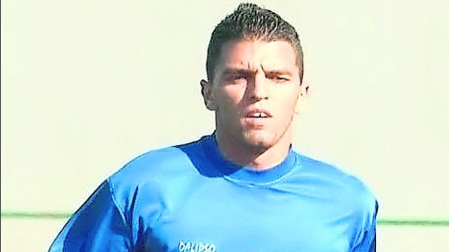 Maikel Padrón, en un entrenamiento con el Lanzarote en 2005.