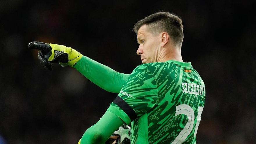 El curioso cántico de la grada para Szczęsny