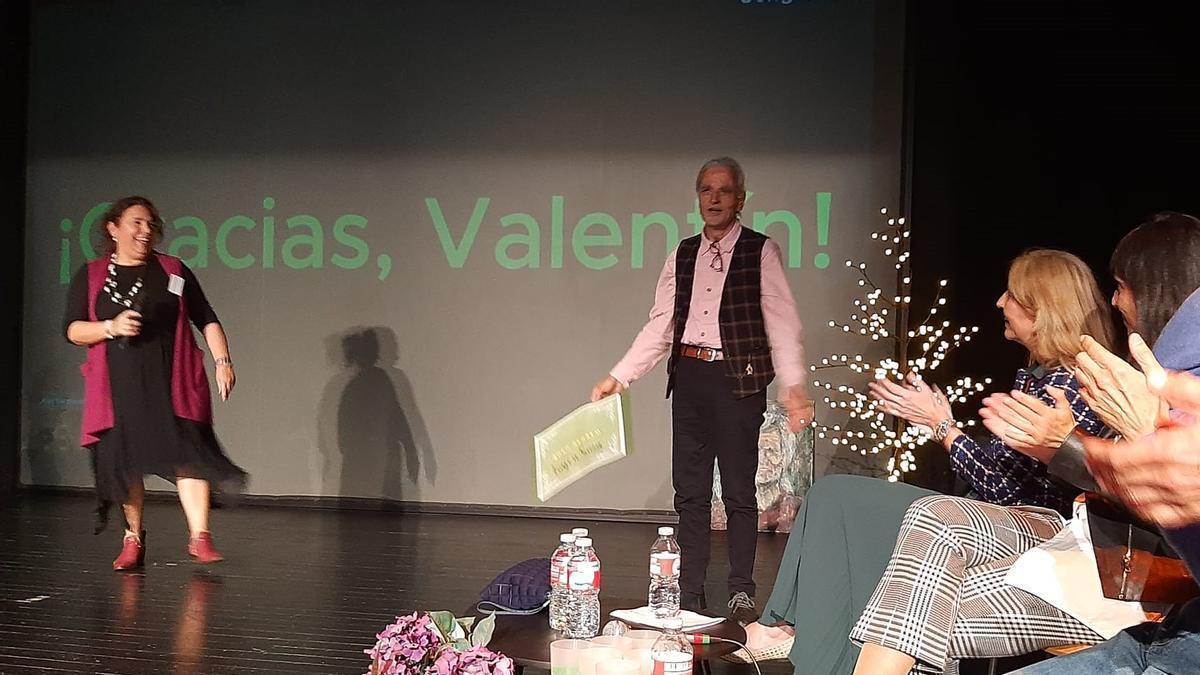 VÍDEO: Homenaje al médico jubilado Valentín Pérez en La Fresneda