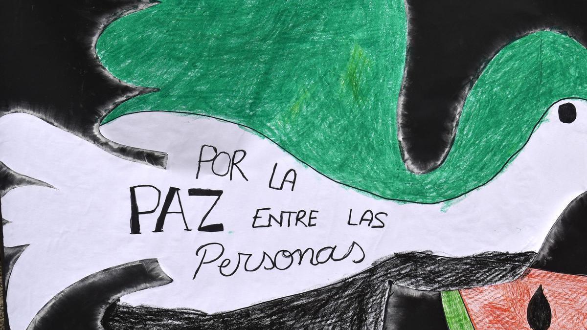 Fotogalería | Así ha sido el Día de la Paz en Cáceres