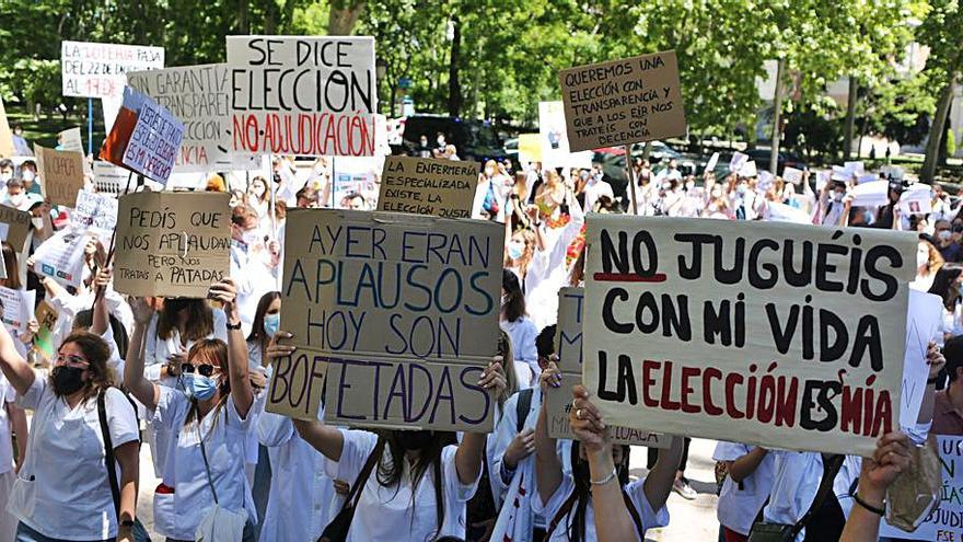 Protesta de ayer en Madrid contra el sistema MIR.   | // C. DE LUCA/E. P.