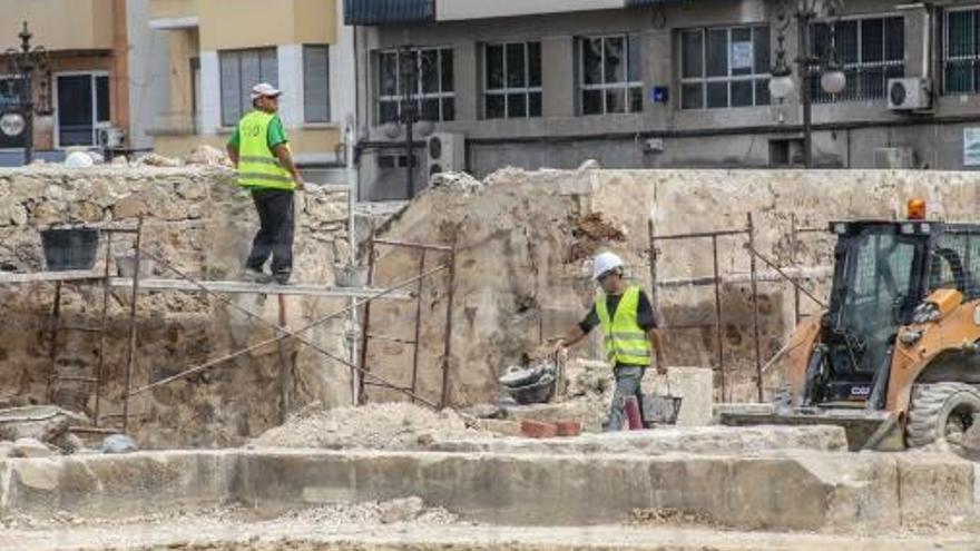 La peña taurina recoge firmas para que se prevean corridas en el recinto