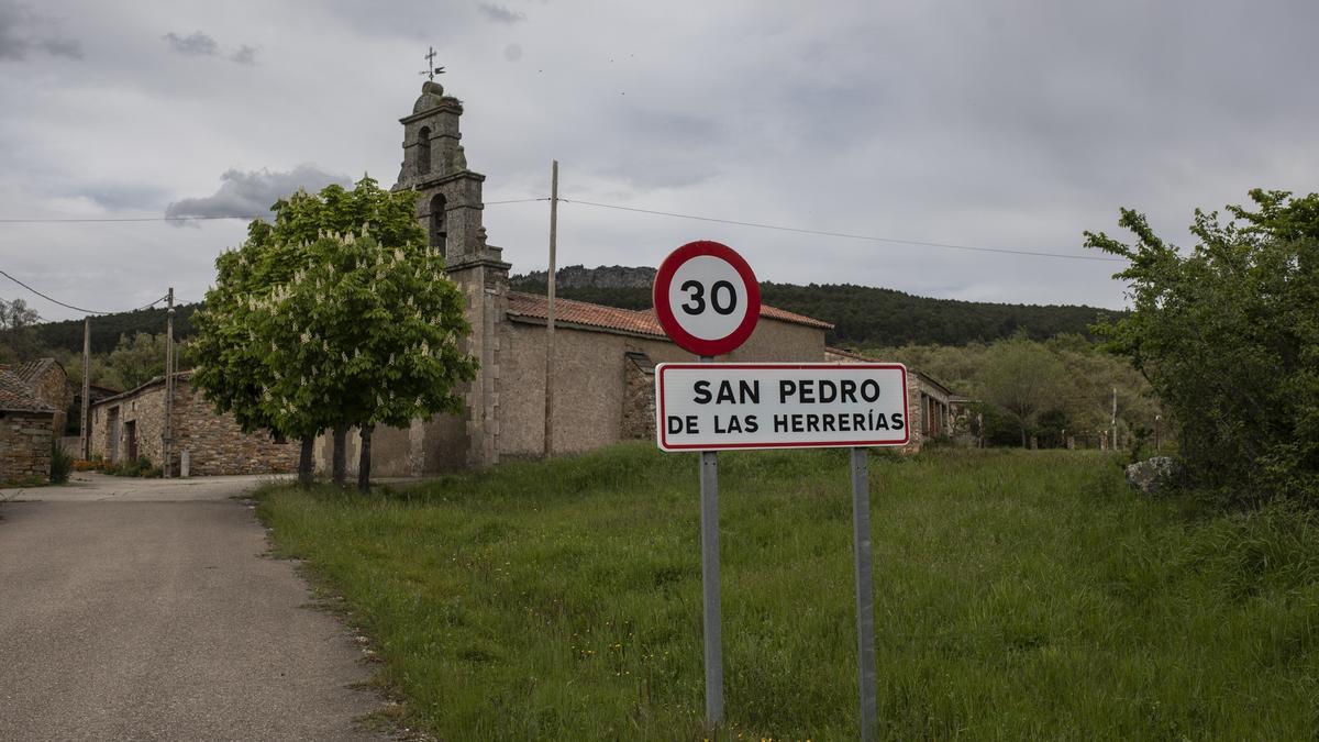 Vista de San Pedro de las Herrerías