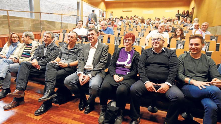 Enric Morera, en el centro, junto a otros destacados dirigentes del Bloc.