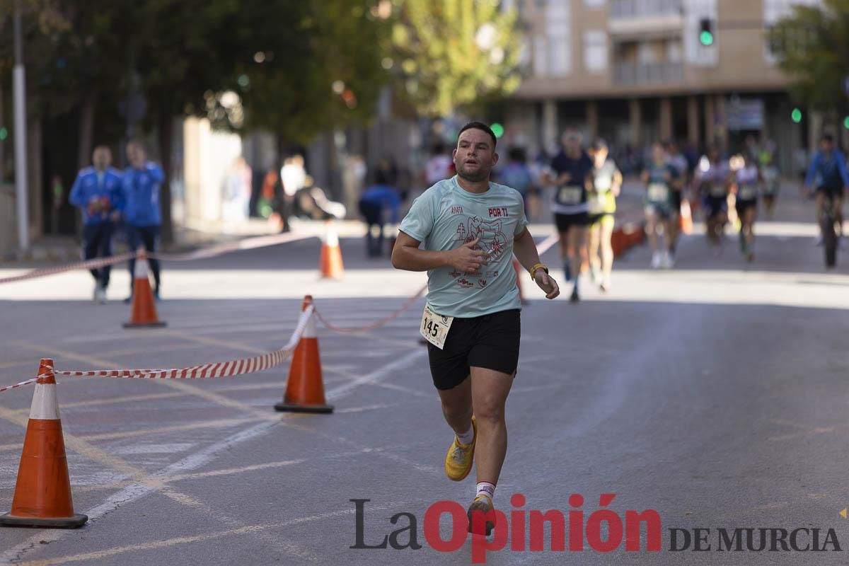 Carrera '10K Assota por ti' en Caravaca (salida y giro primera vuelta)