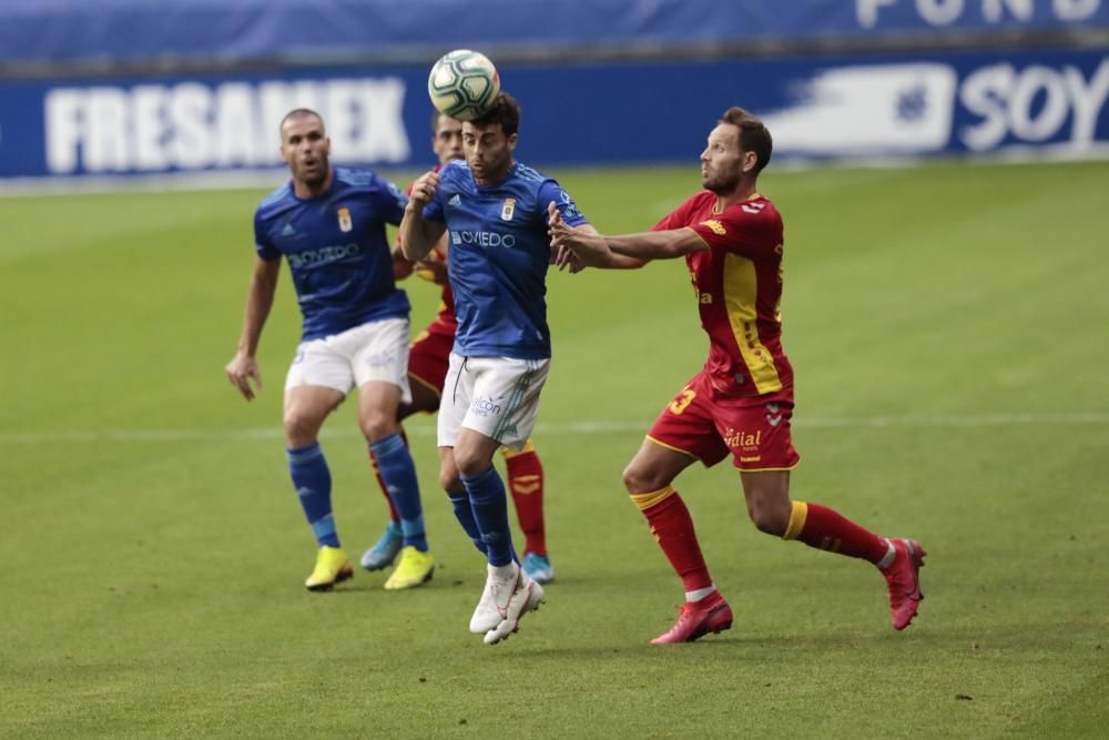 Un lance del Real Oviedo-Las Palmas