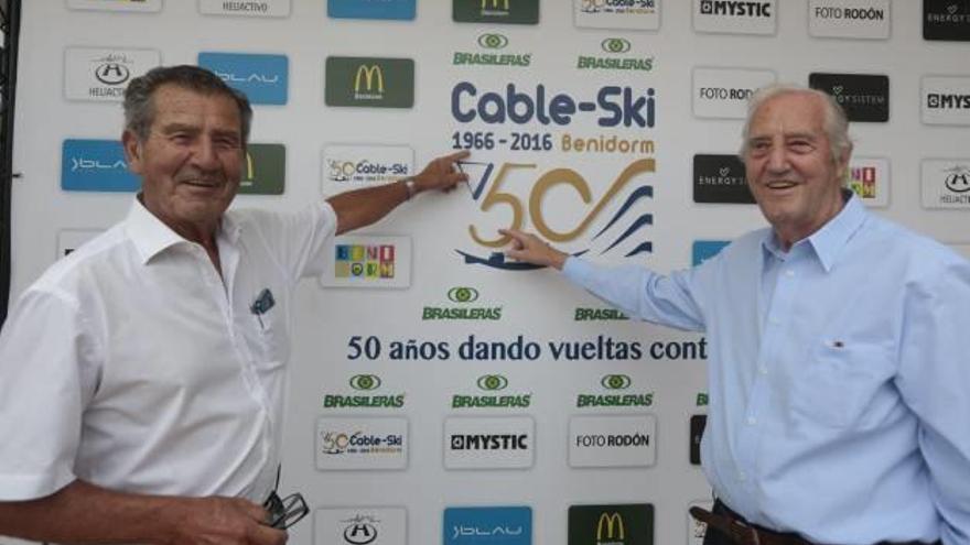 Los fundadores del Cable-Sky, ayer, durante la conmemoración del aniversario.