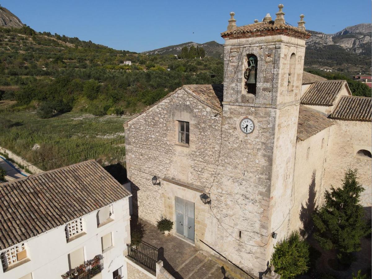 Iglesia de San Pedro de Benasau.