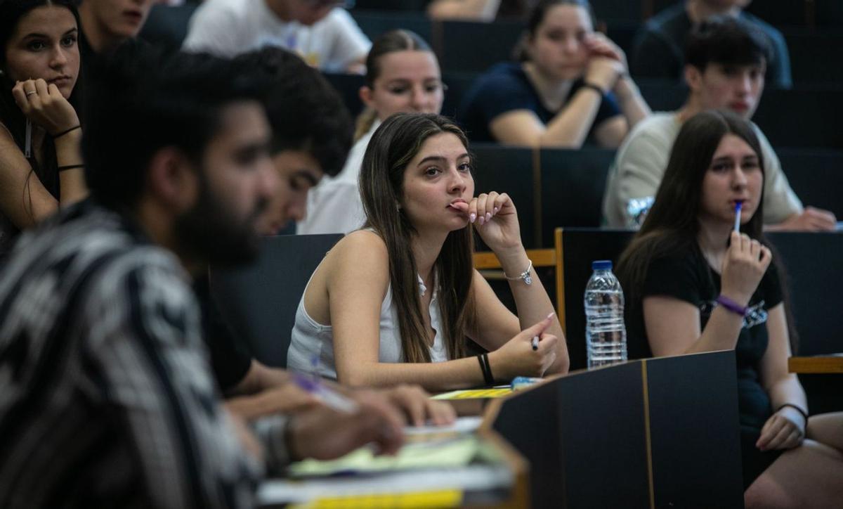 Les dones representen el 56% de l’alumnat universitari