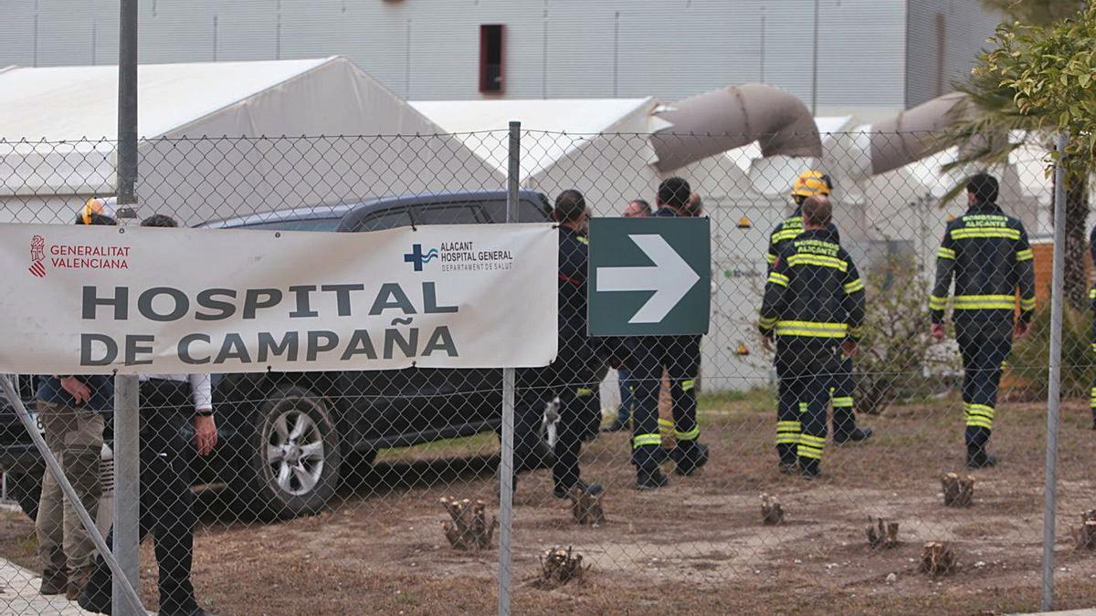 El hospital de campaña acogía el confinamiento de los inmigrantes hasta hace unos meses.