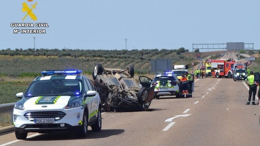 El conductor que causó el accidente en Lobón con una mujer fallecida dio positivo en alcohol y drogas