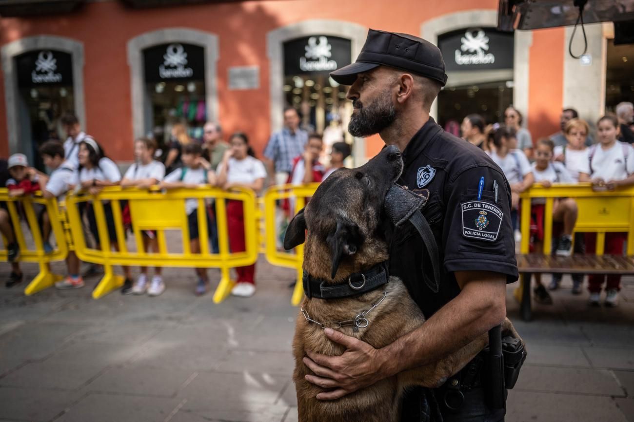 Apertura jornadas 25 aniversario Unidad Canina de la Policía Local