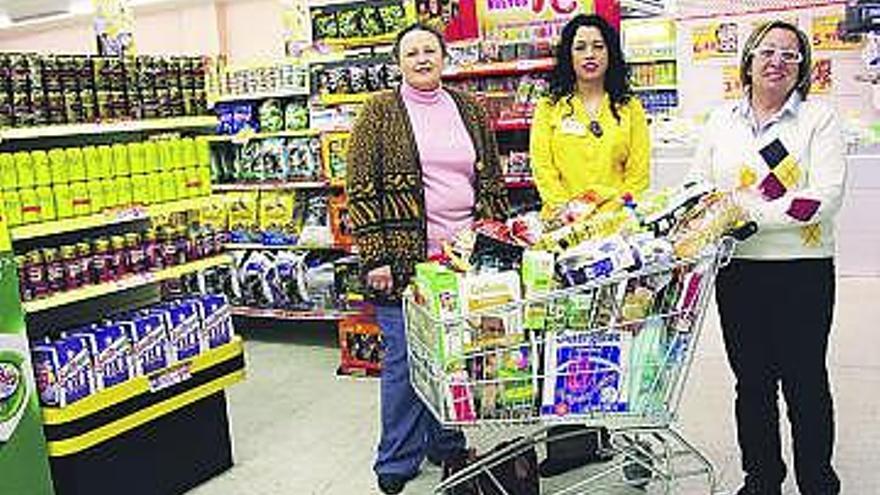 Cinco carros de compra para Oviedo, Valdés, Llanes y Corvera