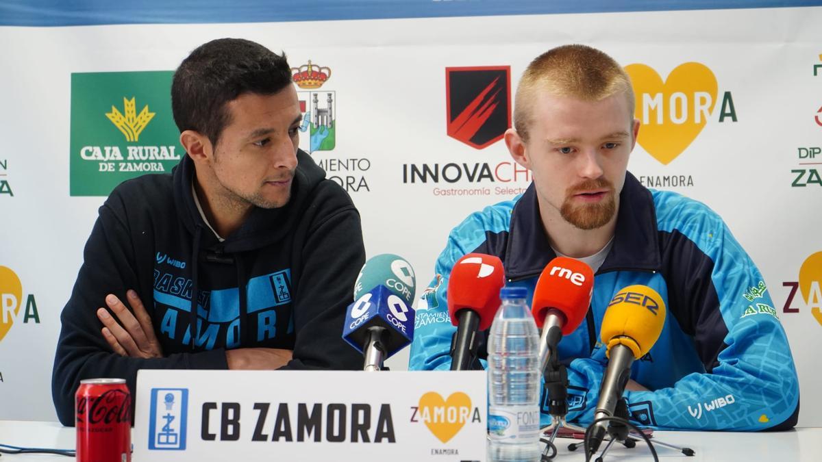 Saulo Hernández y Jacob Round, en rueda de prensa