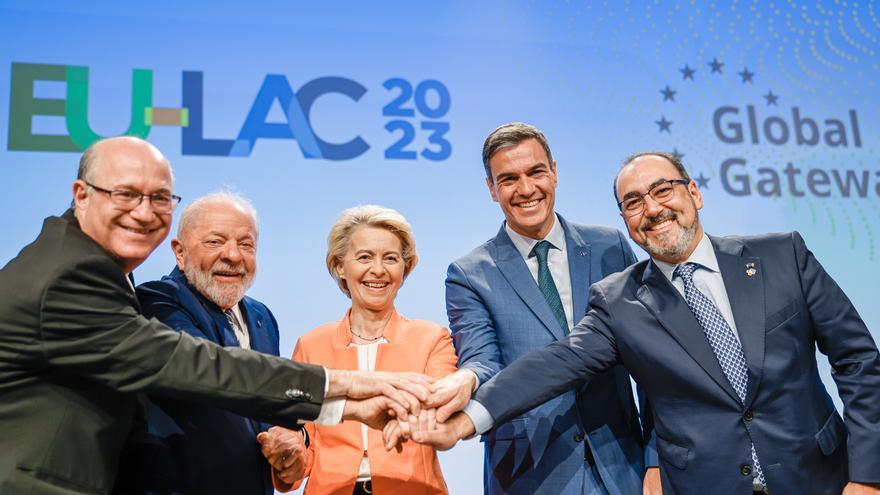 Los líderes de la Unión Europea y America Latina chocan por Ucrania