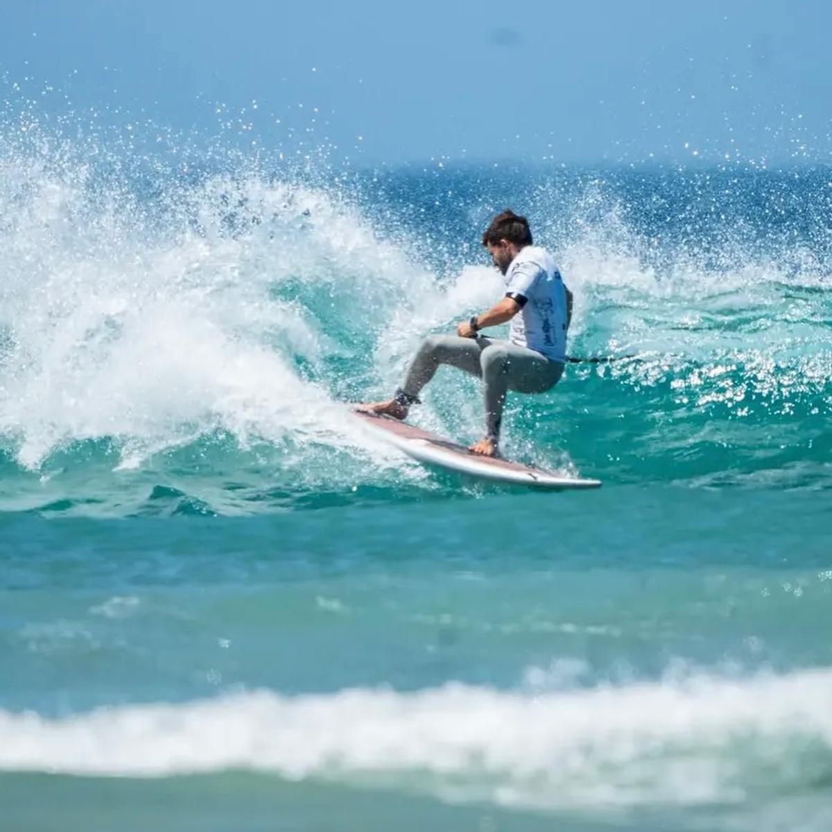 No puede concebirse al paddle surf español sin el compostelano Guillermo Carracedo