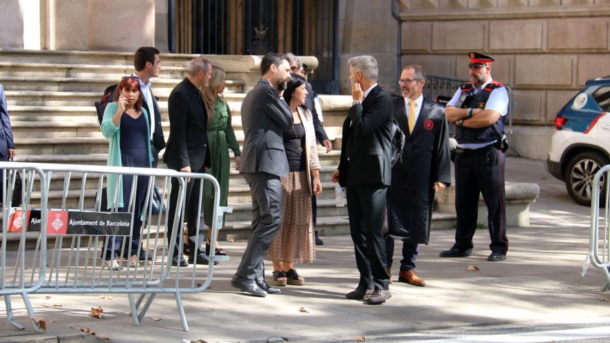 Delgado i els altres acusats apel·len a la &quot;inviolabilitat parlamentària&quot; perquè s&#039;anul·li el judici a la Mesa del Parlament