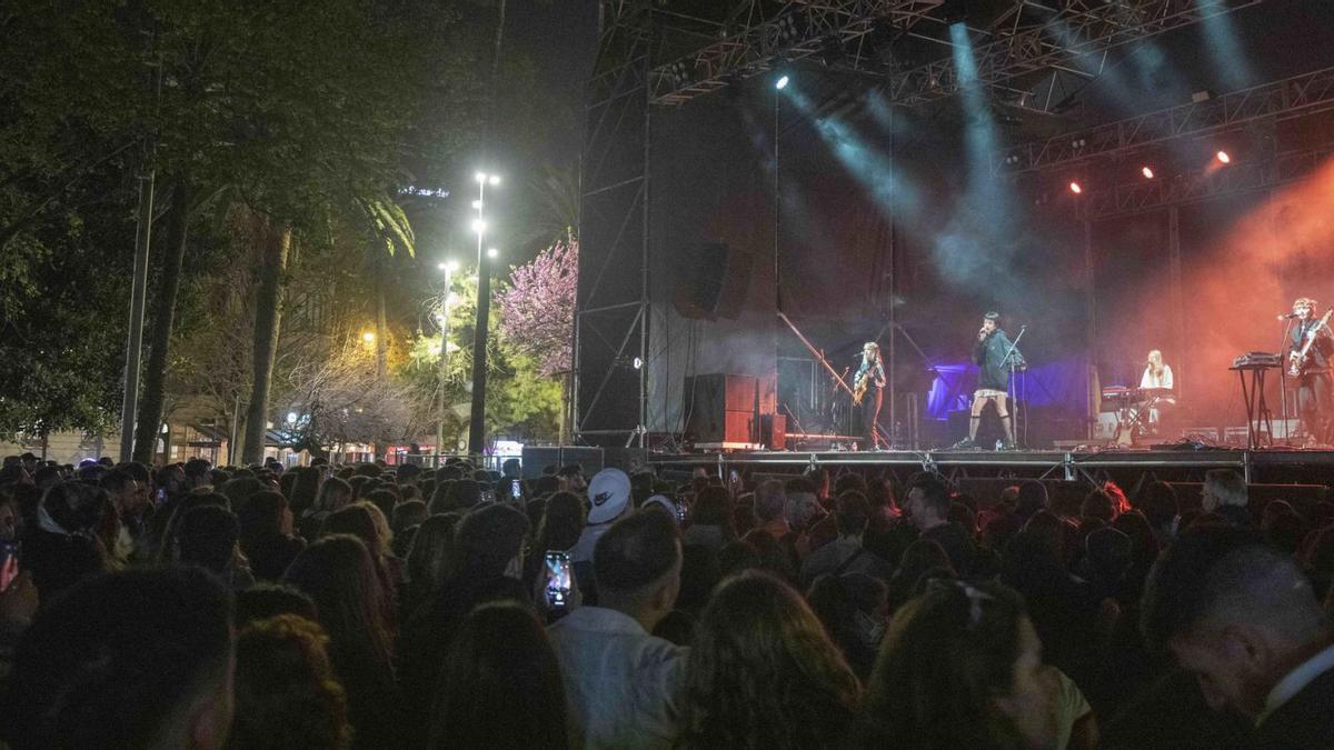 Natalia Lacunza y Amulet ponen el telón a los conciertos por Sant Sebastià.