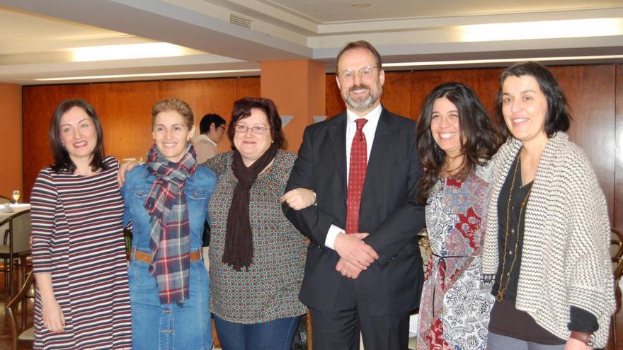 Manel Toro amb representants de la XEC.