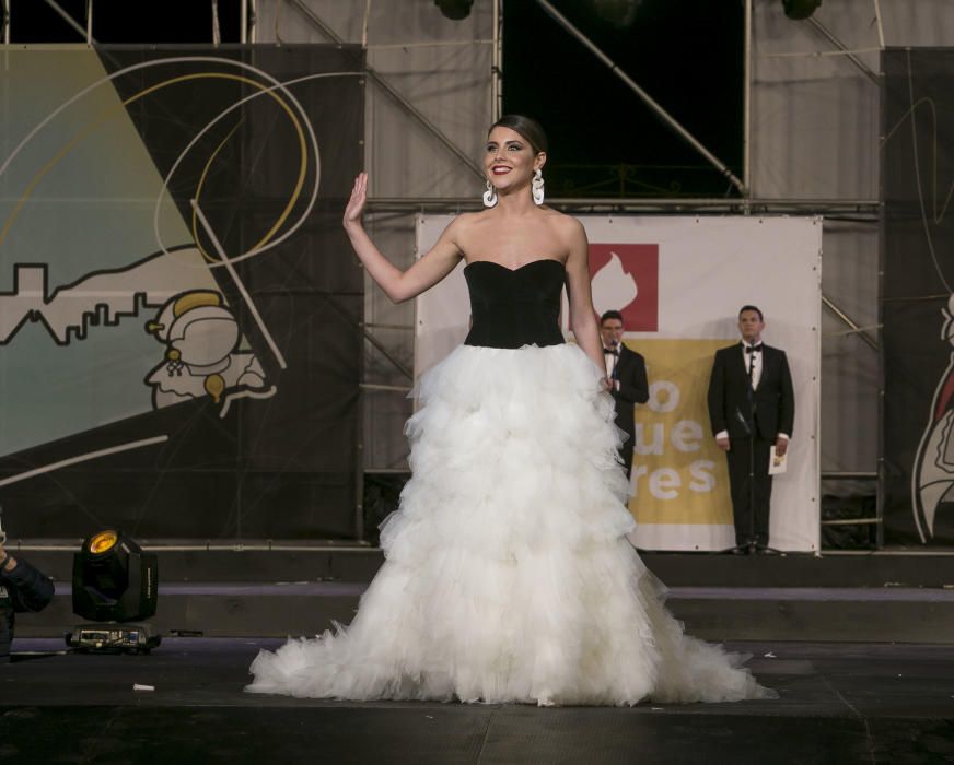 Gala de elección ''Sons de juny'': Isabel Bartual, Bellea del Foc 2019.