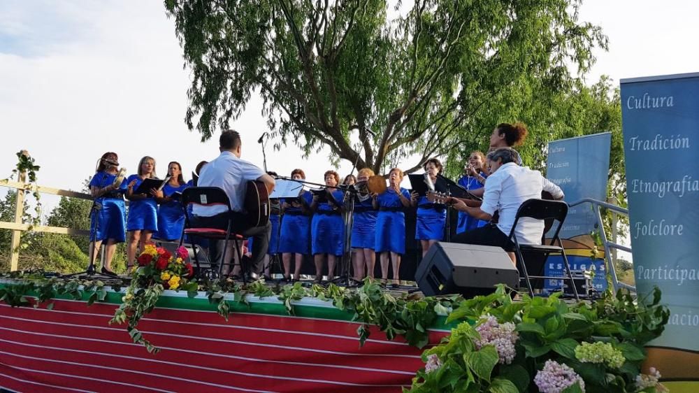 Certamen de canción tradicional en Fresno de la Ri