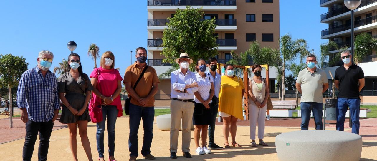 El Campello inaugura un nuevo parque infantil en Ausias March.