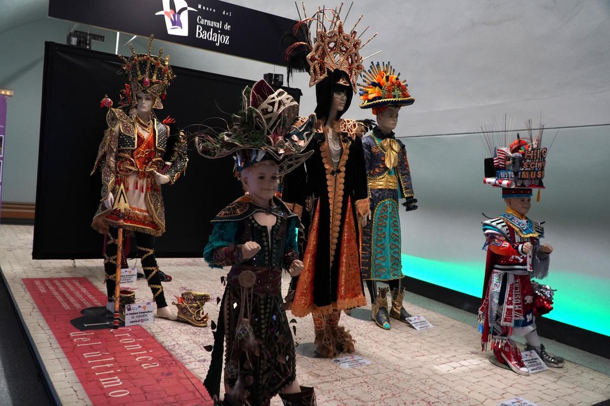 Disfraces de las comparsas ganadoras en el Carnaval de Badajoz de 2024