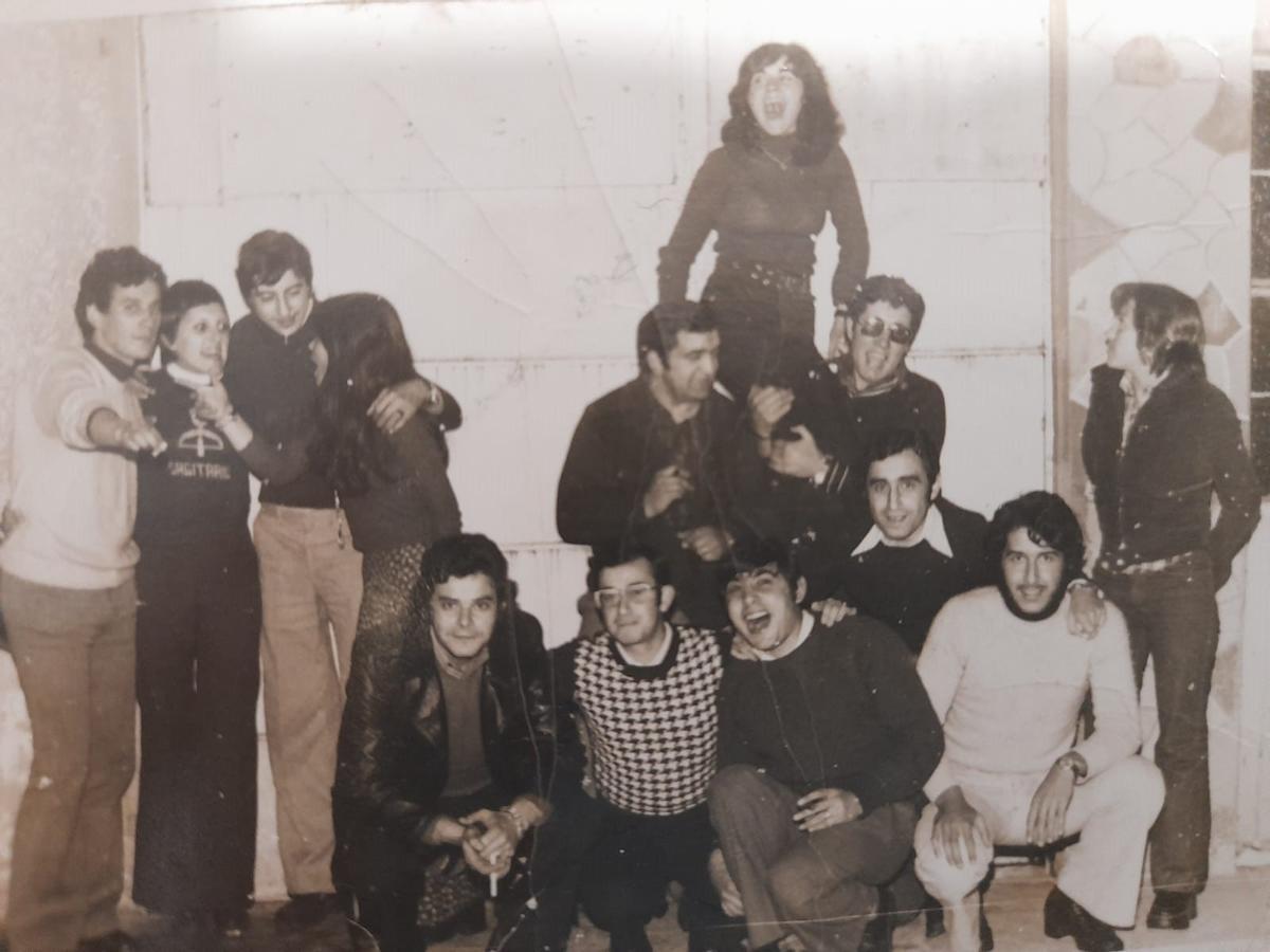 FOTOS DE JÓVENES DE SILLEDA NACIDOS EN LA DÉCADA DE 1950 CLUB DE FÚTBOL