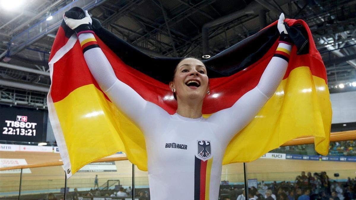 Kristina Vogel, tras proclamarse campeona del mundo en el 2017.