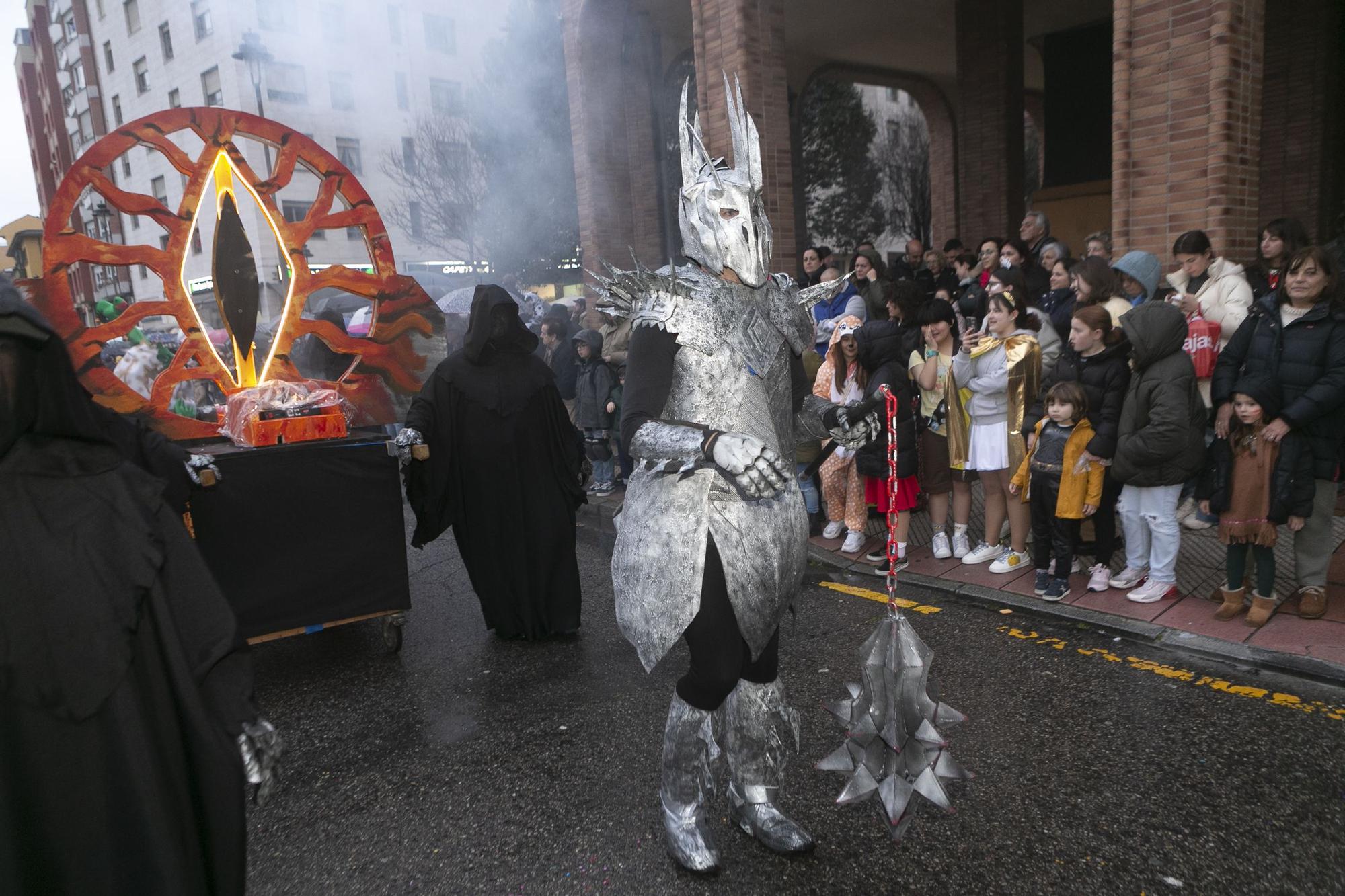 EN IMÁGENES: Gran desfile de Martes de Carnaval en Avilés