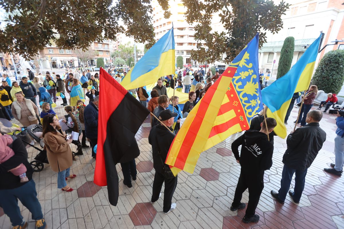 Galería: Manifestación de ucranianos en Castellón