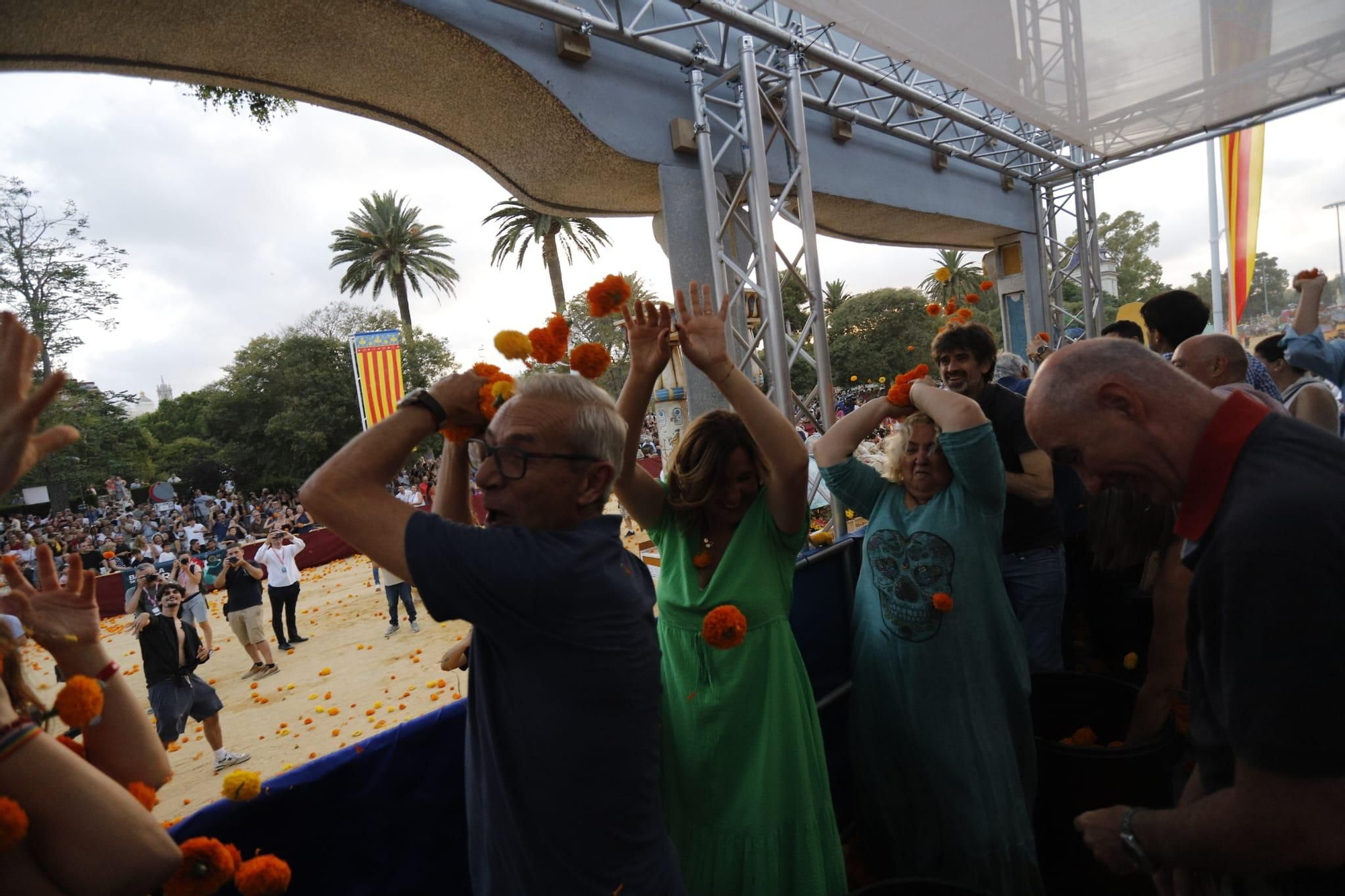 Así ha sido la Batalla de Flores en València 2024