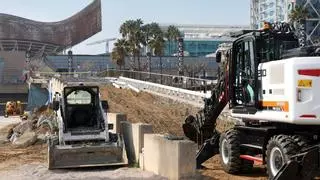 Transformación del Port Olímpic de Barcelona: comienza el desmontaje de la rampa del Moll de Mestral