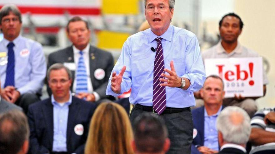Jeb Bush pide a los republicanos presentarse contra Trump en 2020