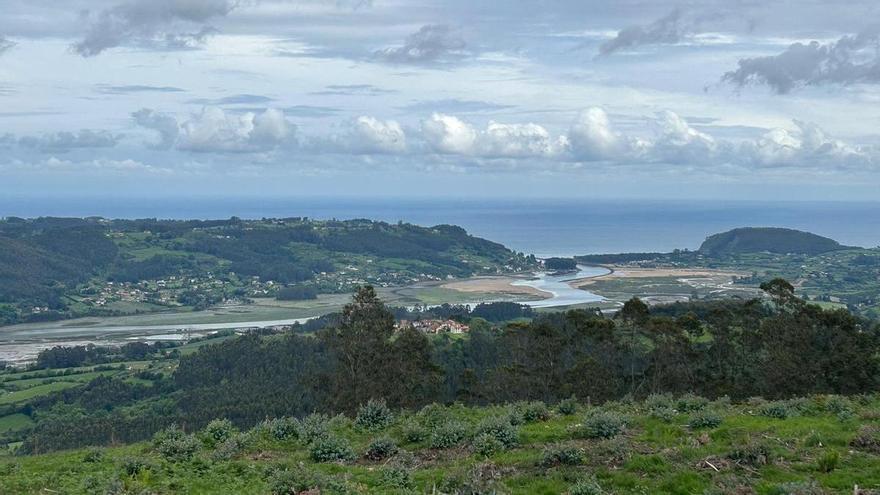 EN IMÁGENES: El nuevo mirador en el Monte Cubera con vistas a la Ría de Villaviciosa