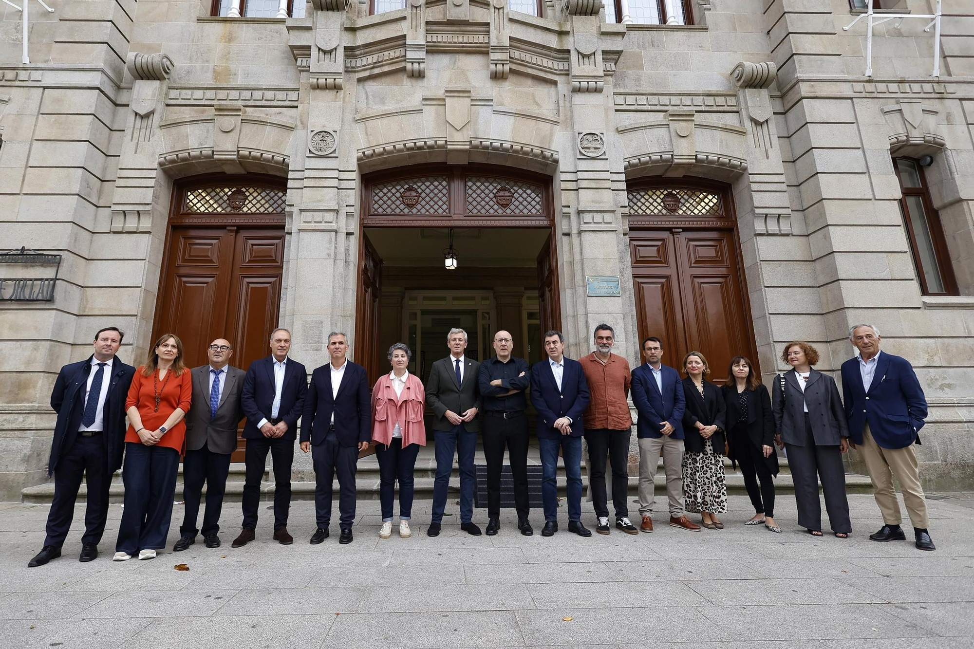 Así lucen tras la reforma dos históricos centros de la educación de vanguardia de Pontevedra