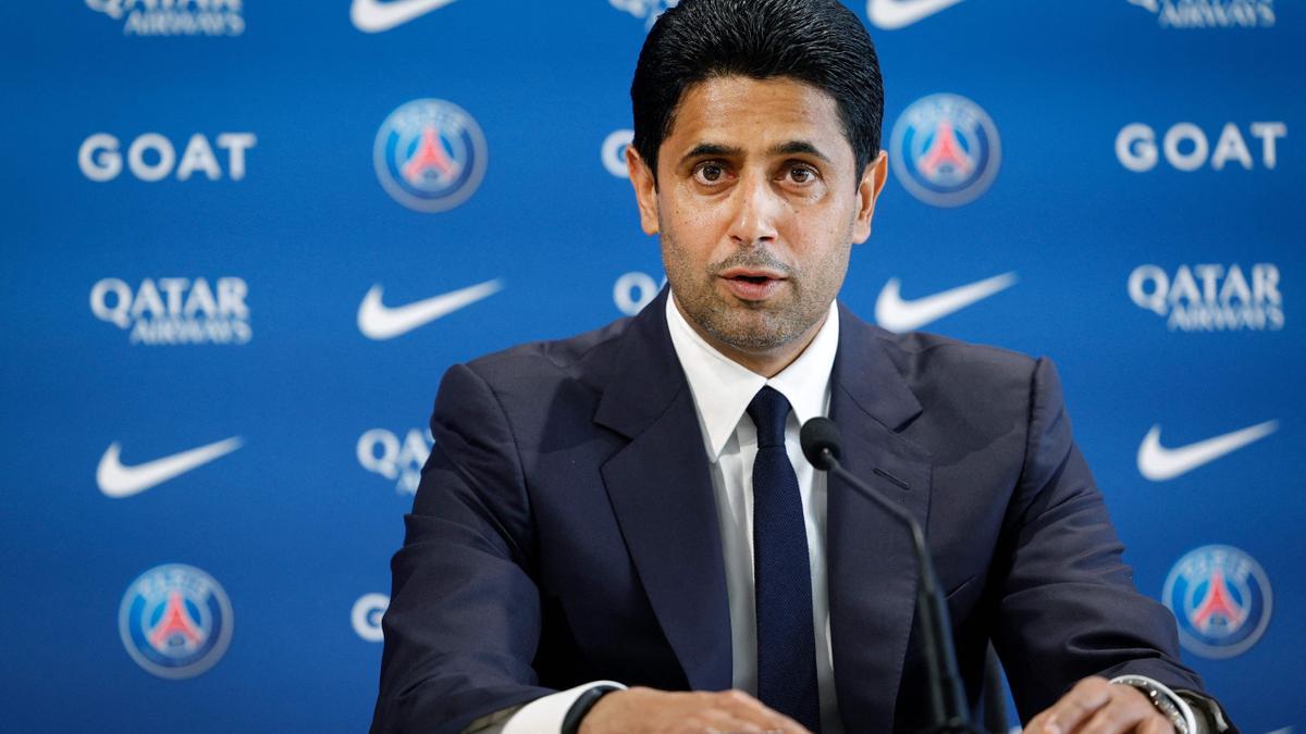 Nasser Al Khelaïfi, presidente del PSG, en la rueda de prensa presentando al nuevo entrenador, el español Luis Enrique