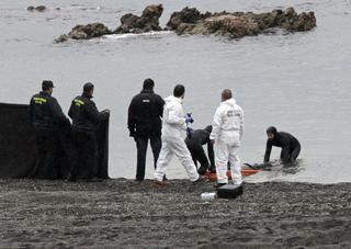 Los 16 guardias civiles de la tragedia del Tarajal serán jugados por homicidio imprudente