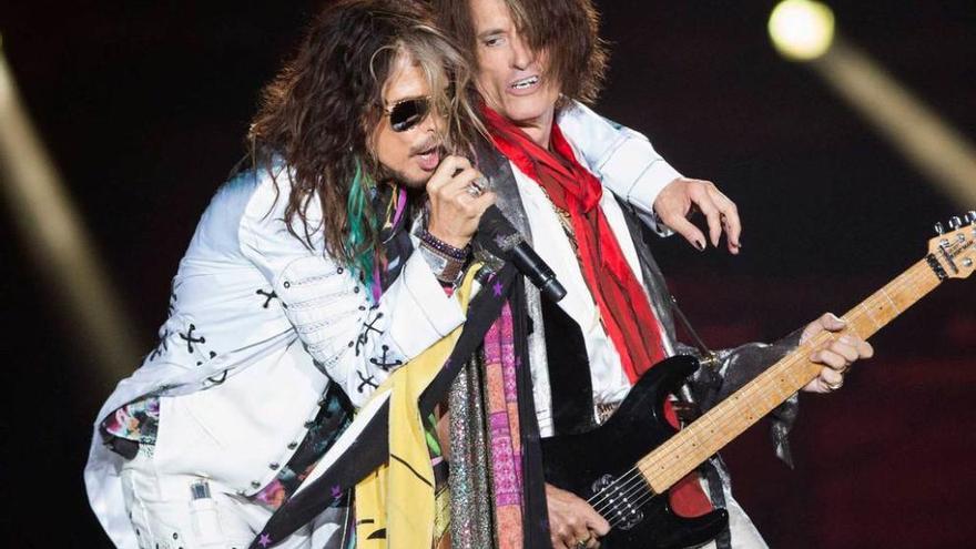 Una imagen de Steven Tyler y el guitarrista Joe Perry, del grupo &quot;Aerosmith&quot;. efei