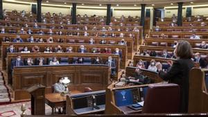 La portavoz del PP, Cuca Gamarra, interviene en el Pleno del Congreso de los Diputados.