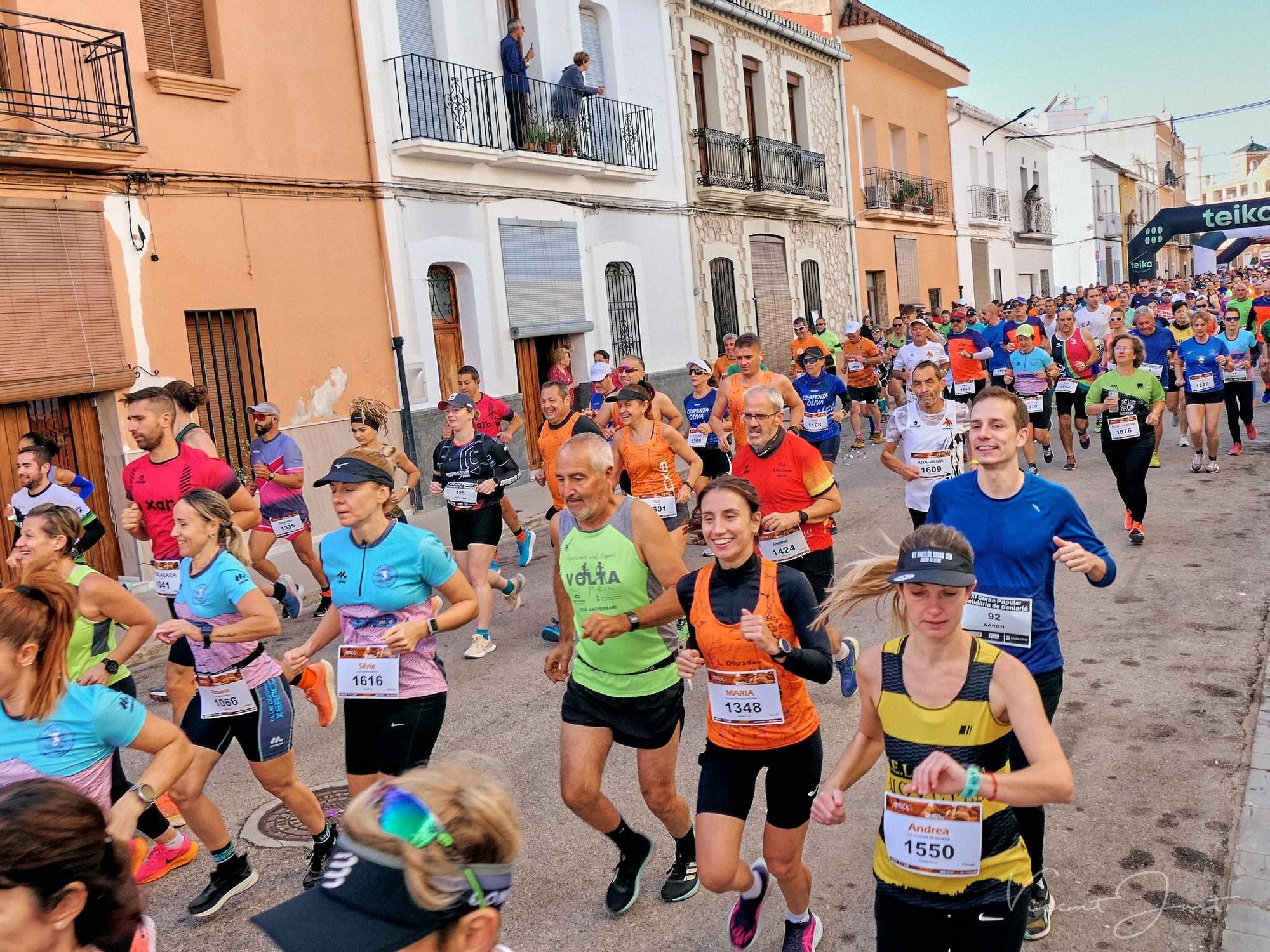 Búscate en la XI Cursa Solidària de Beniarjó