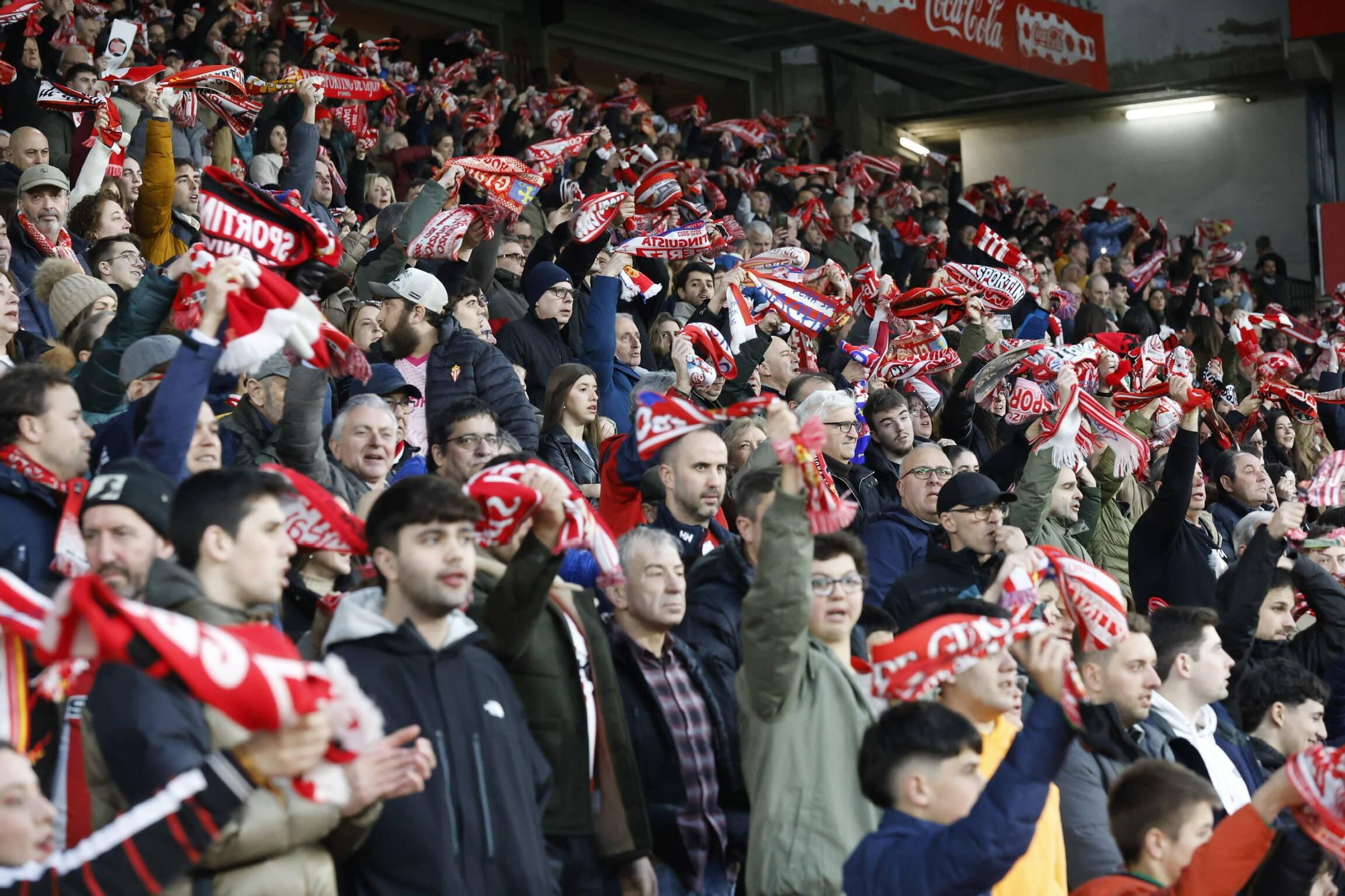 El partido entre el Sporting y el Eibar, en imágenes