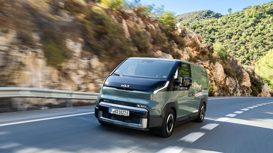 Kia redefine el segmento de los vehículos comerciales con el nuevo eléctrico PV5, que destaca por su concepción flexible, versatilidad y conectividad inteligente