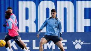 Rubén Sánchez, en el entrenamiento del martes del Espanyol en Sant Adrià.