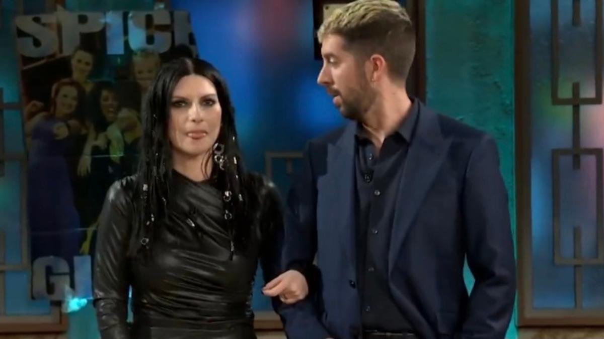 Laura Pausini y David Broncano en 'La revuelta'