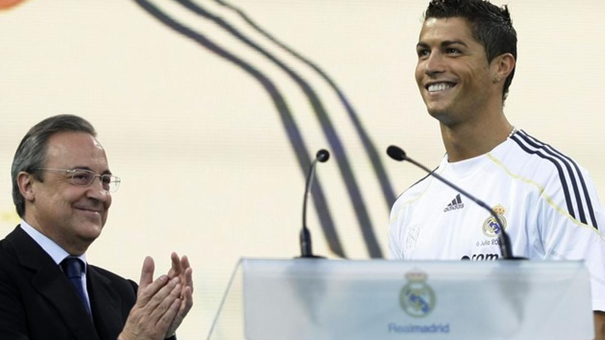 Presentación de Cristiano Ronaldo en el Bernabéu, el 6 de julio del 2009.