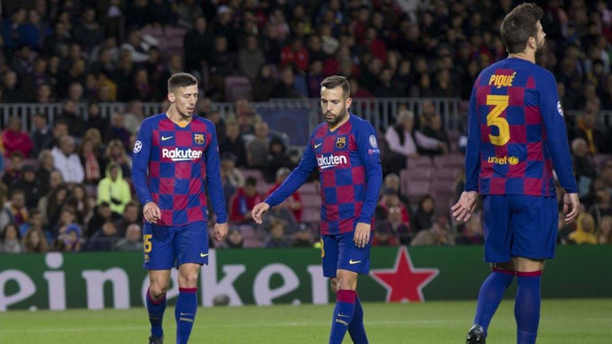 Lenglet, Alba y Piqué, fijos en la defensa del Barça